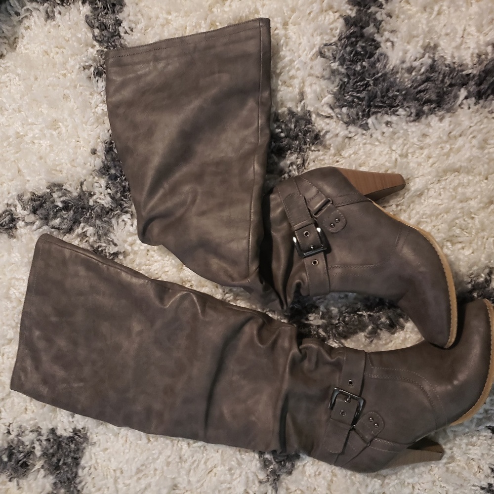 Cute scrunch over the knee boots